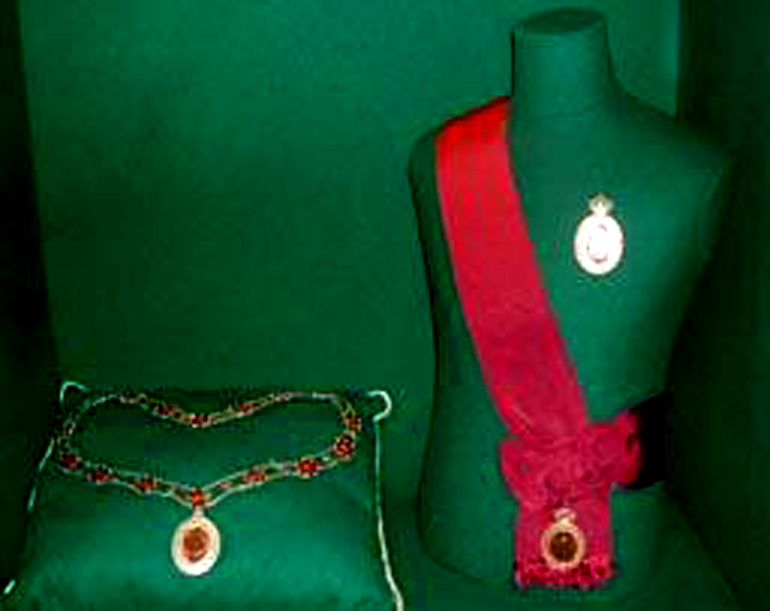 Order Of Al-Hussein Bin Ali 1