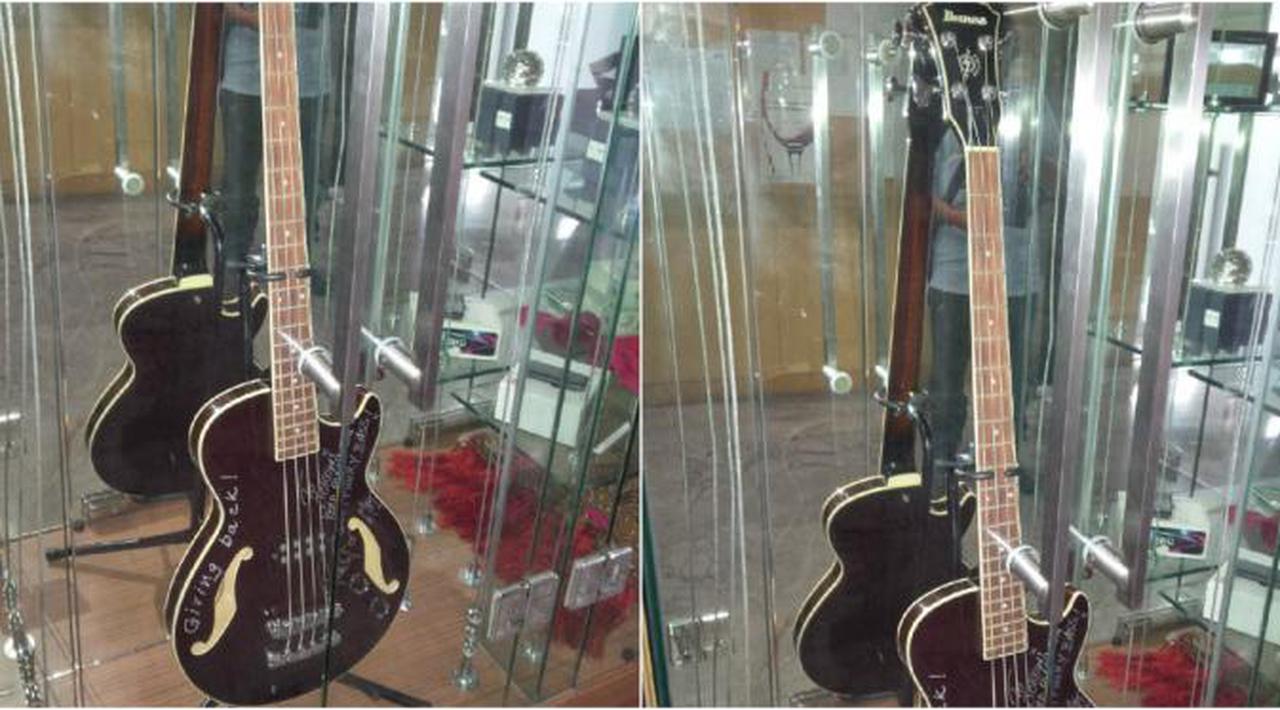 Gitar Bass Metallica 1