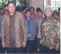 Presiden Susilo Bambang Yudhoyono membentuk Dewan Pertimbangan Presiden
