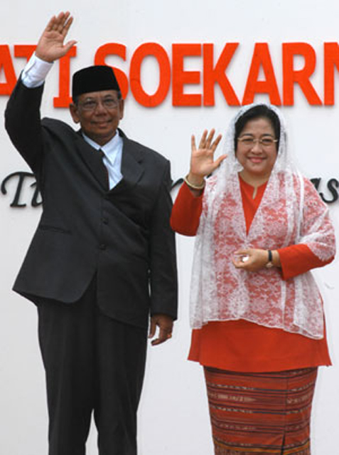 Mendeklarasikan duet Megawati Soekarnoputri-KH Hasyim Muzadi