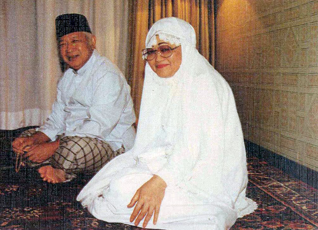 Hajjah Siti Fatimah Soeharto dan Haji Muhammad Soeharto